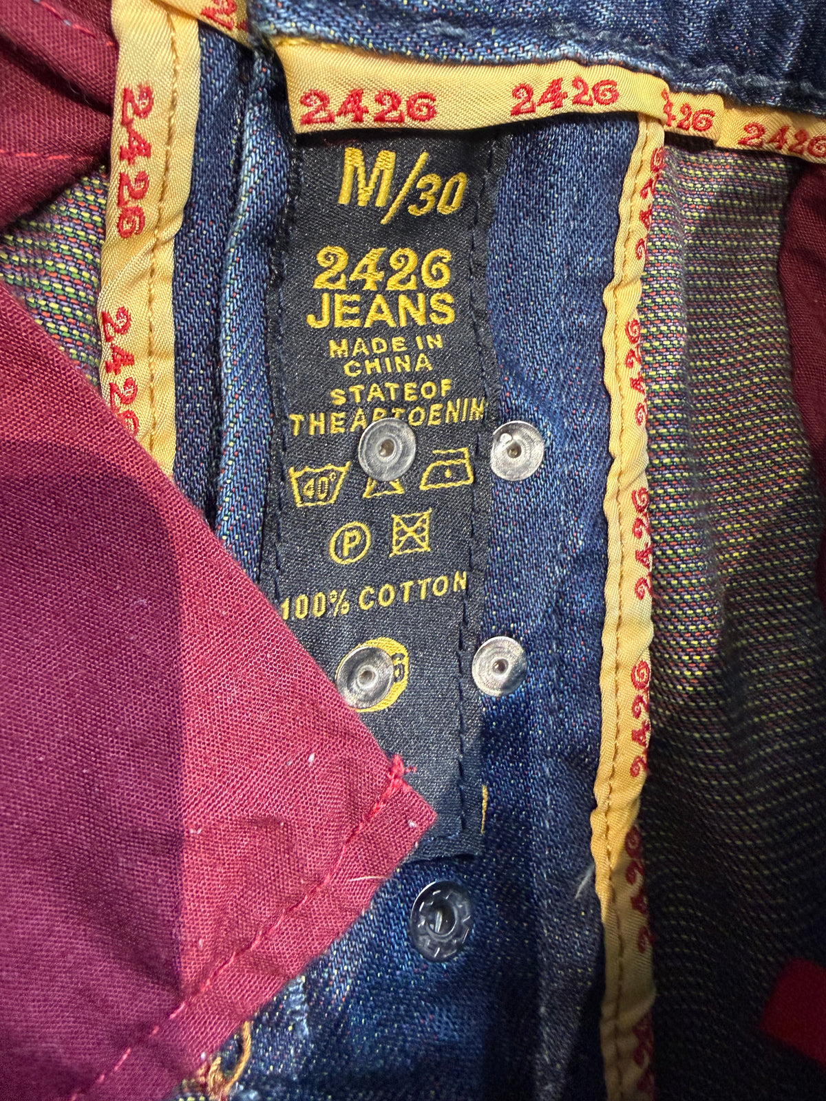 000’s 2426 Razor Jeans (30”)