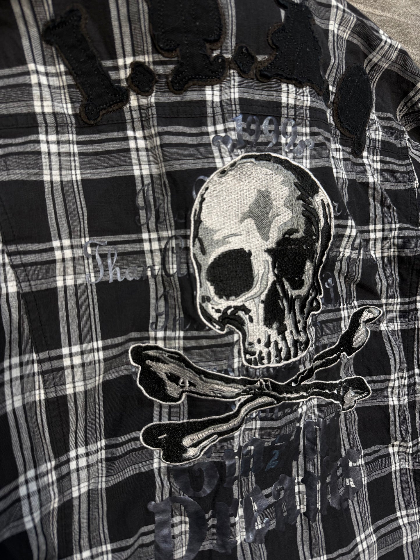 000’s In the Attic Checkered Flannel (S)
