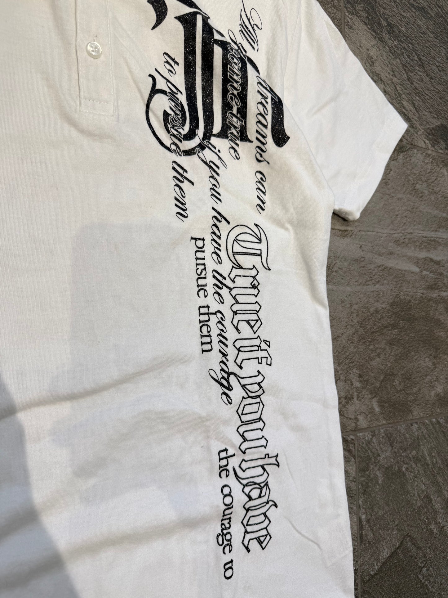 000’s Clash Ahead Script Polo (M)