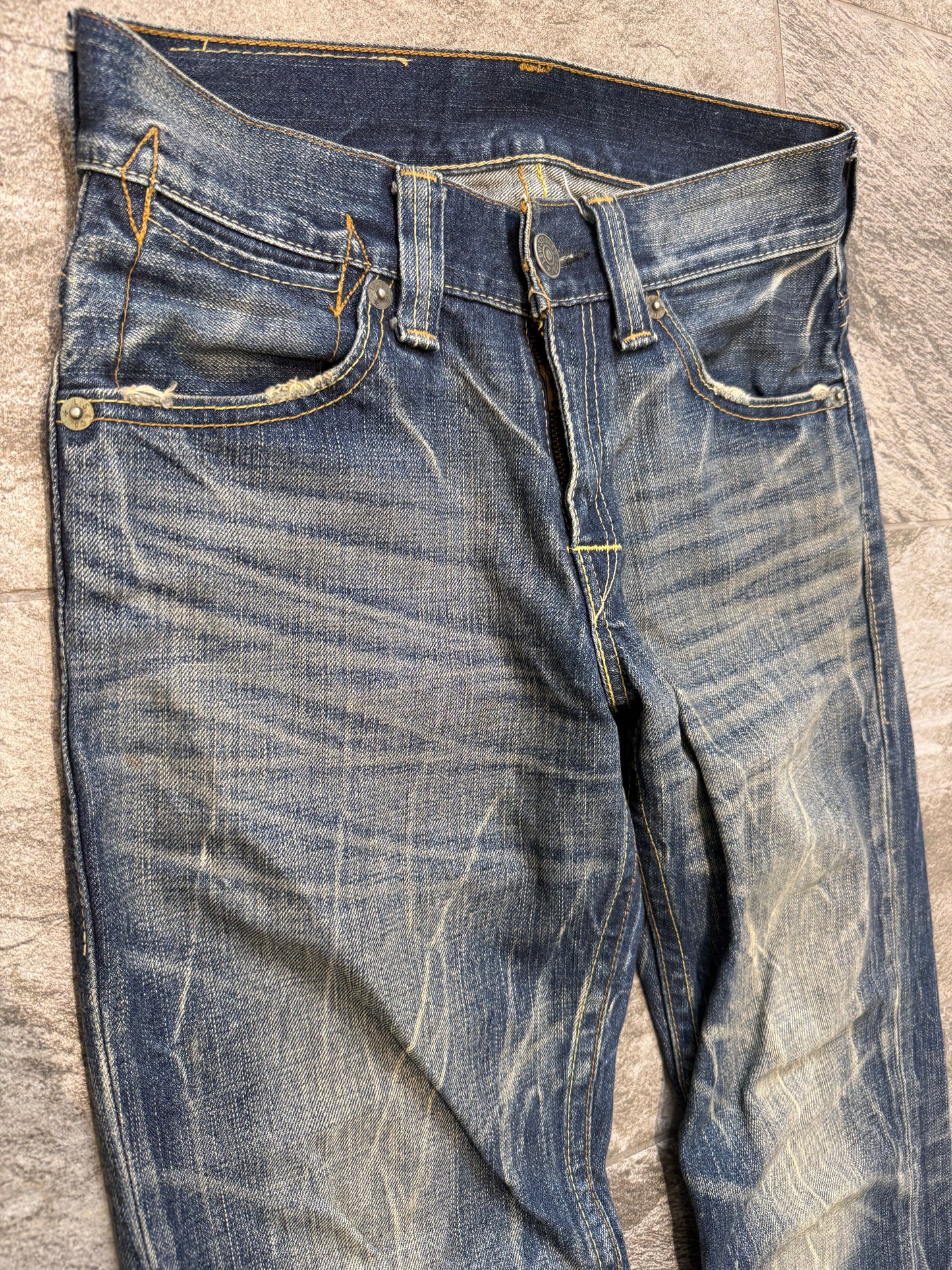 000’s Levi’s 502 Ghost Wash Jeans (29”)