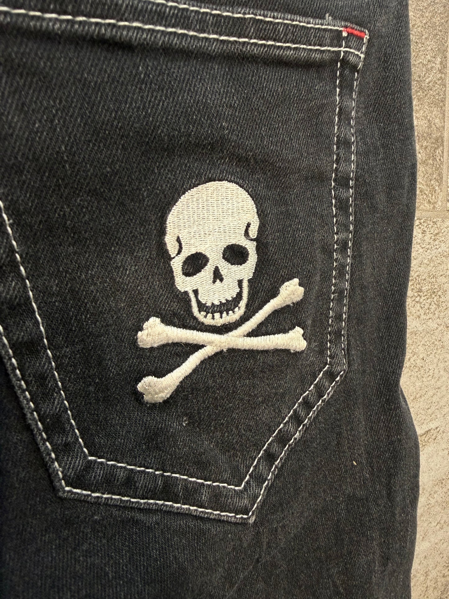 000’s Loveless Skull Jeans (29”)