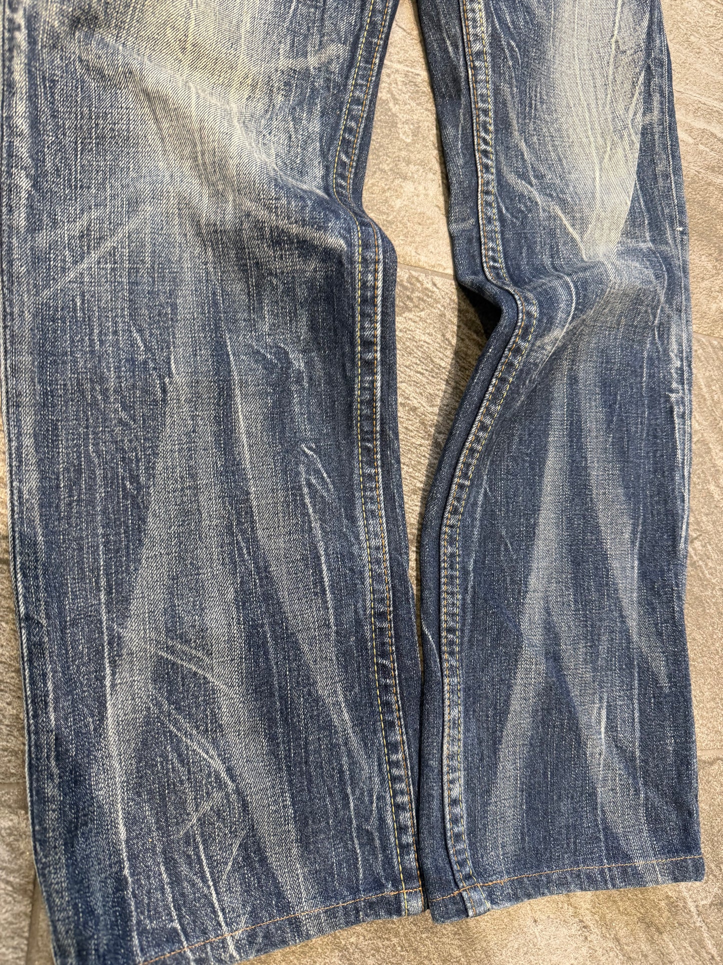 000’s Levi’s 502 Ghostwash Jeans (32”)