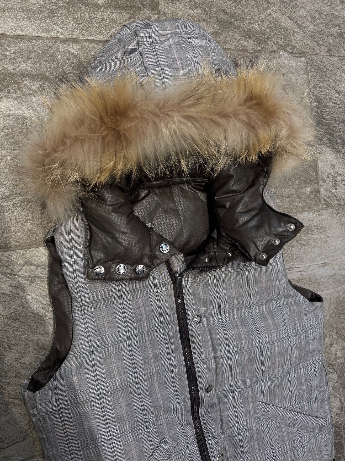 000’s Junmen Reversible Fur Gilet (S)