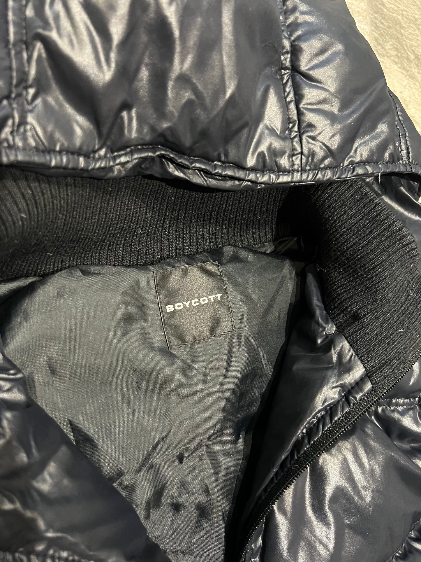 000’s Boycott Puffer Jacket (S)