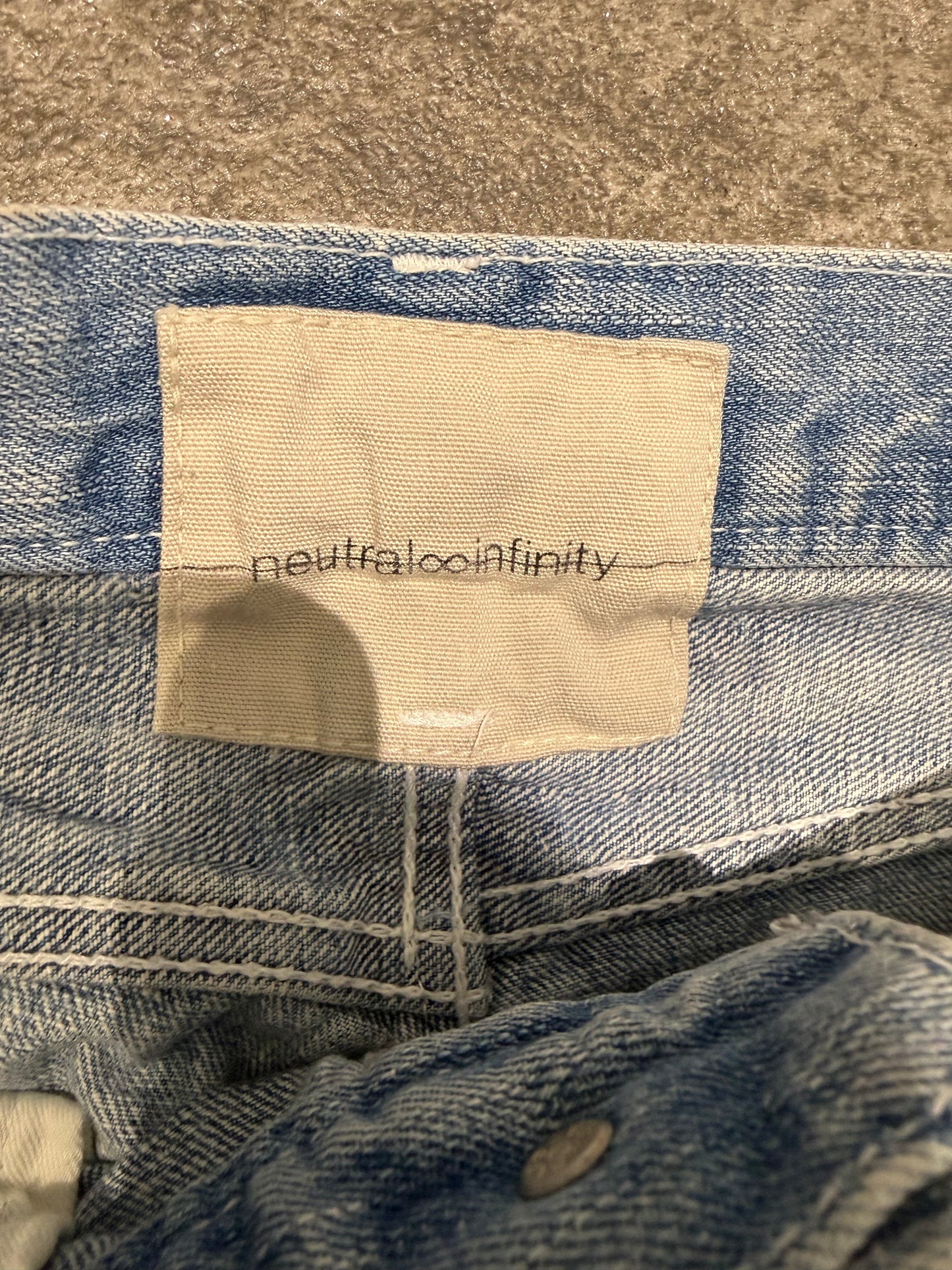000’s Neutral Infinity Whiskered Jeans (31”)