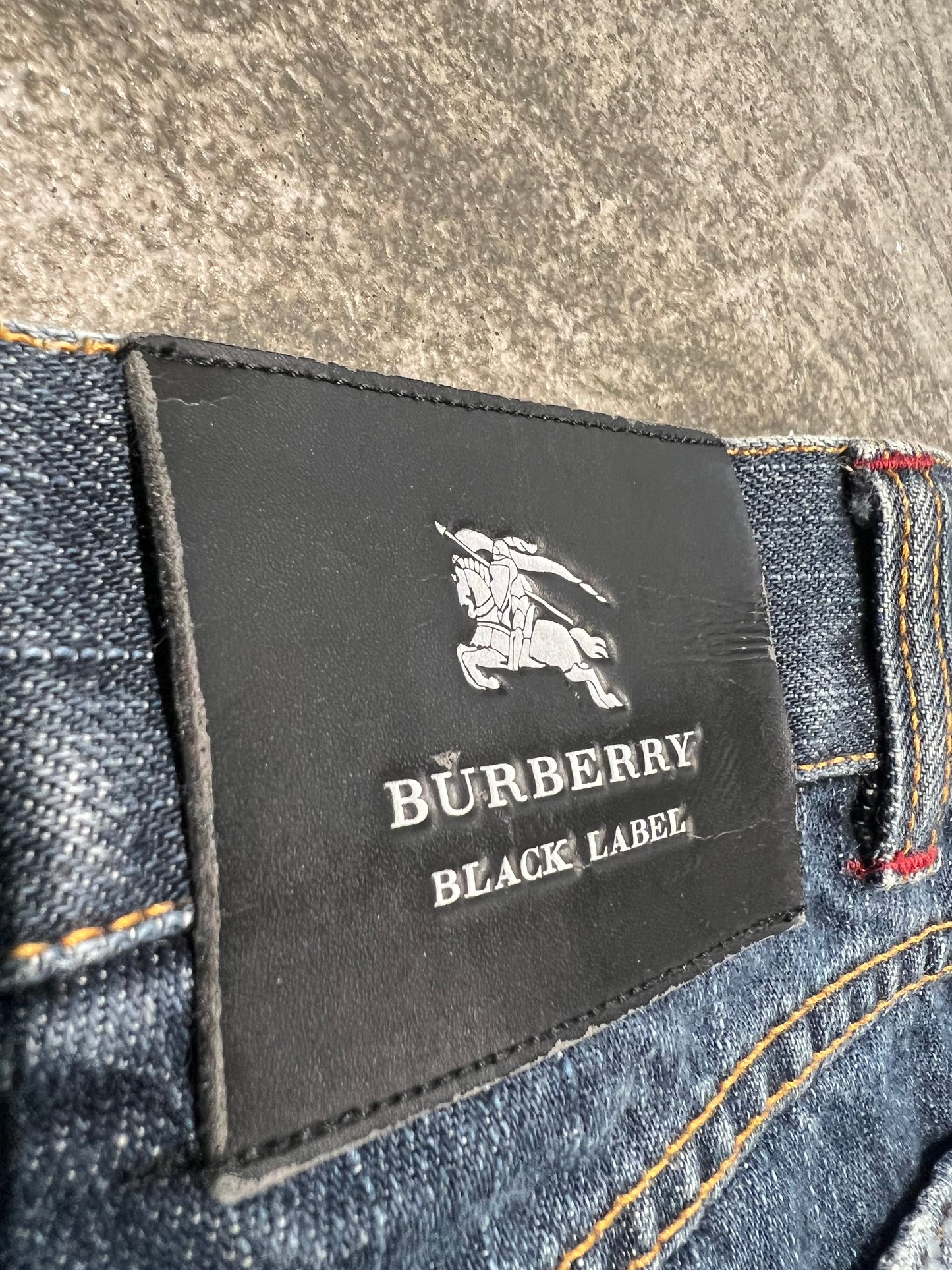 000’s Burberry Jeans (30”)