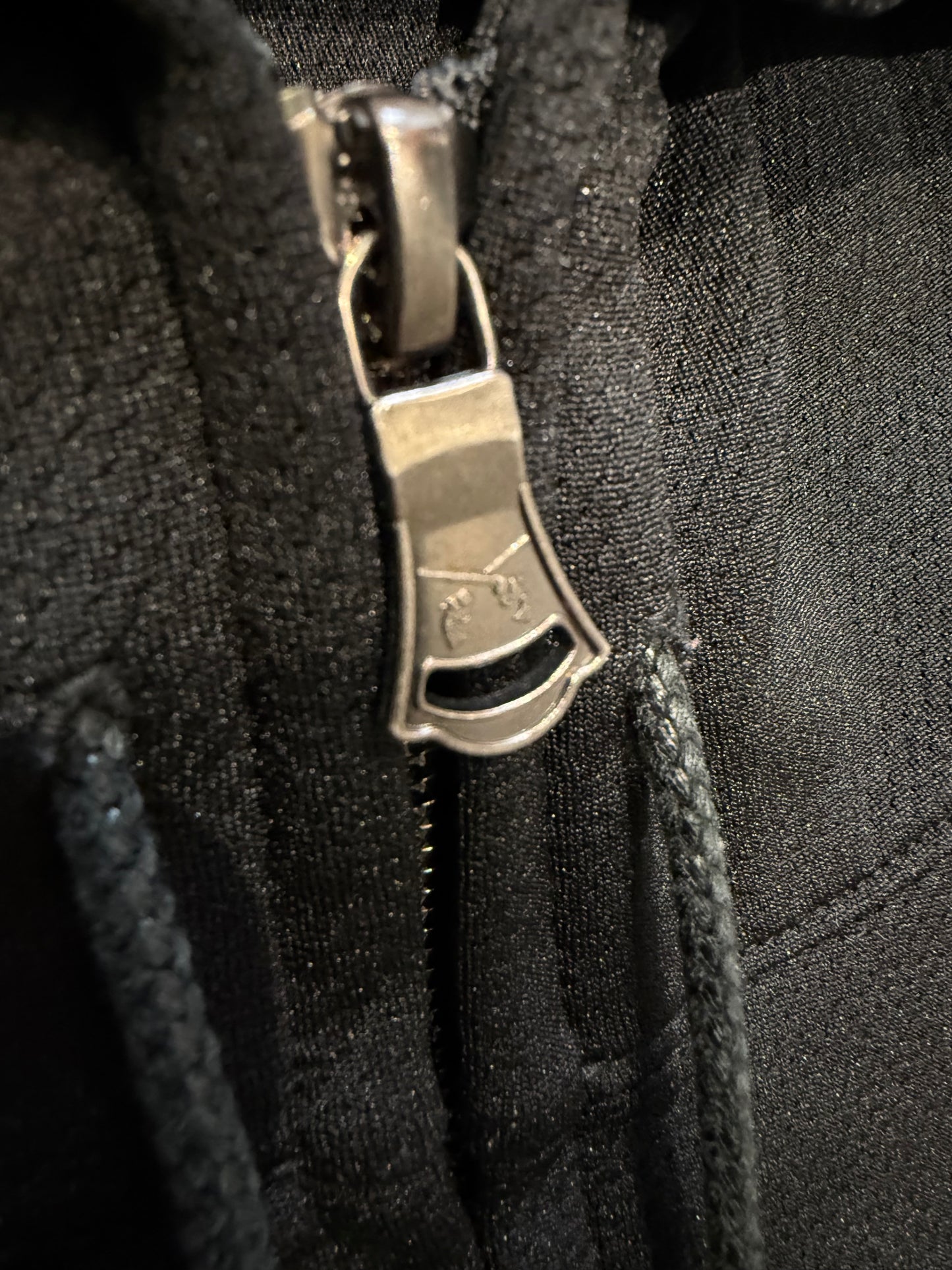 000’s Roar “Double Gun” Hoodie (S)