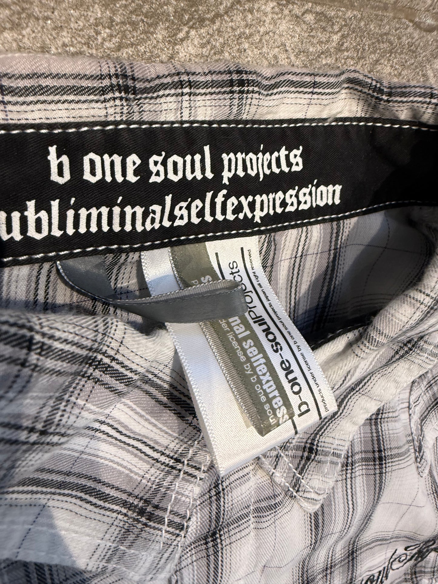 000’s B One Soul Plaid Flannel (M)