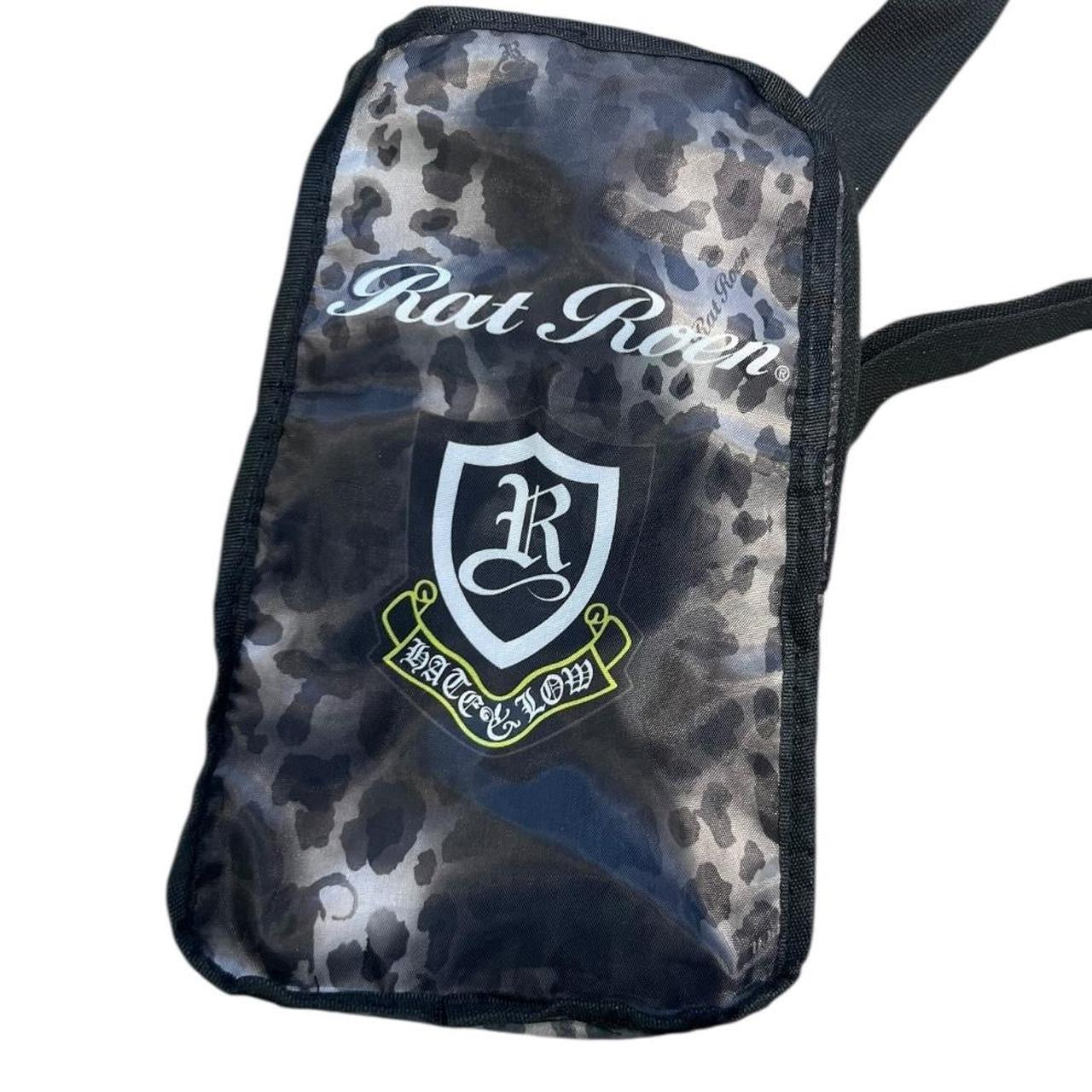 000’s Reversible Roen Sling Bag