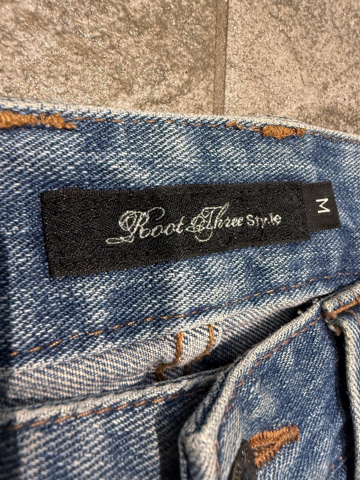 000’s Root Three Jeans (31”)