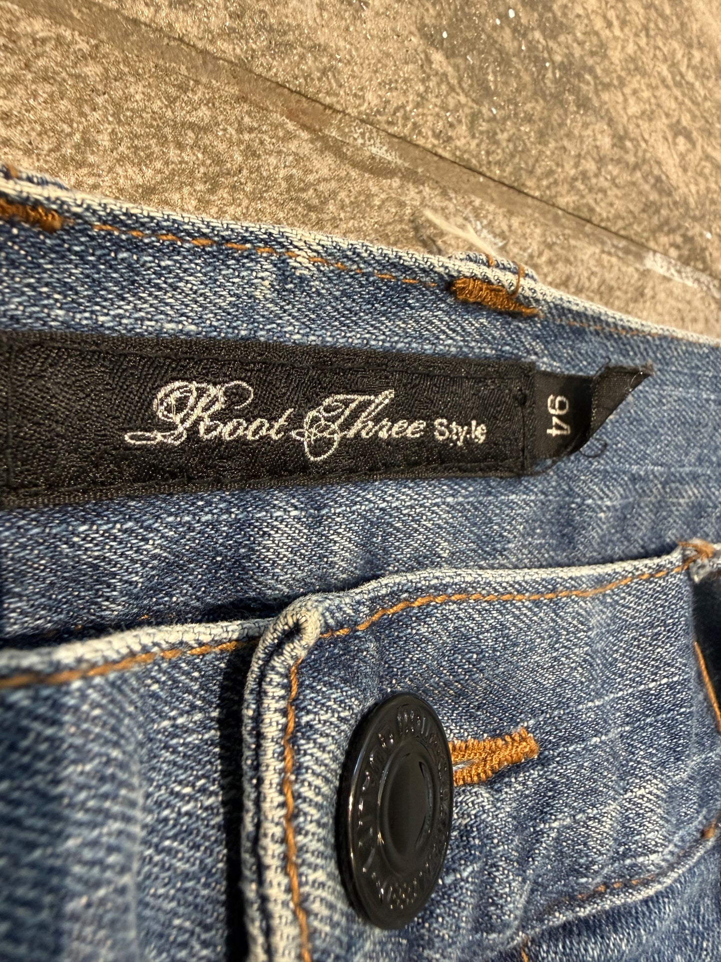000’s Root Three Jeans (37”)