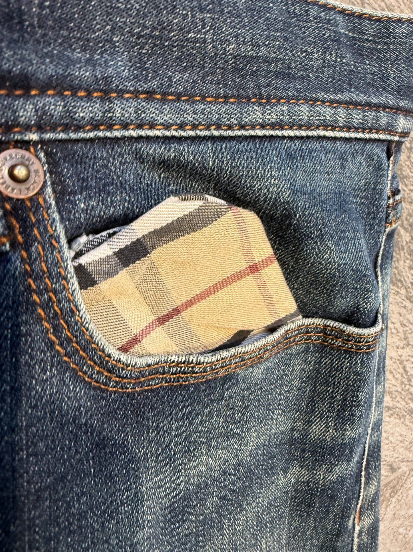 000’s Burberry Jeans (33”)