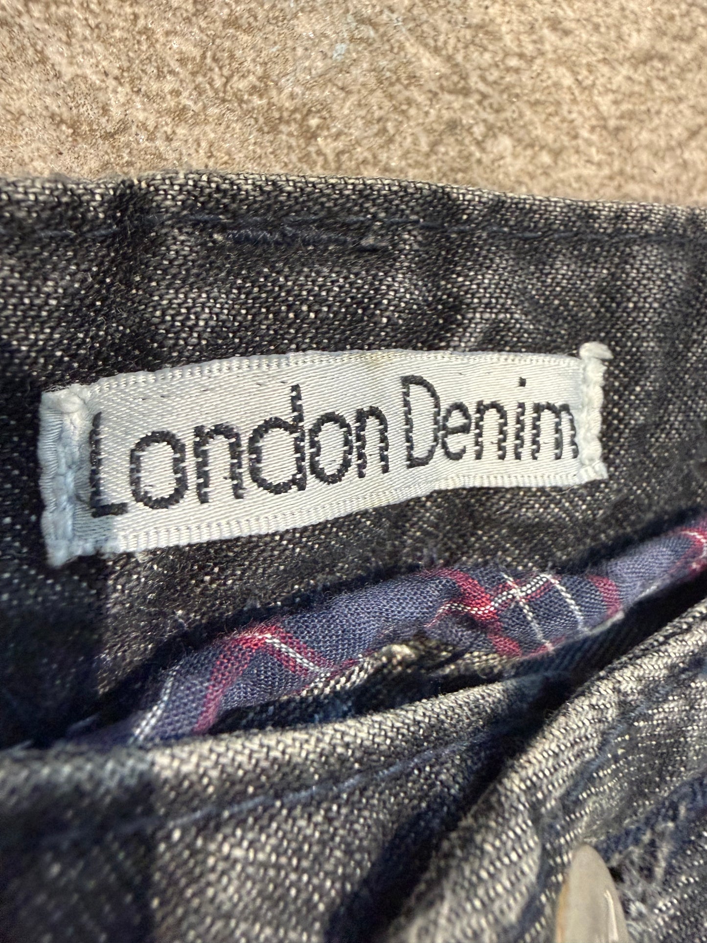 000’s Distressed London Jeans (29”)