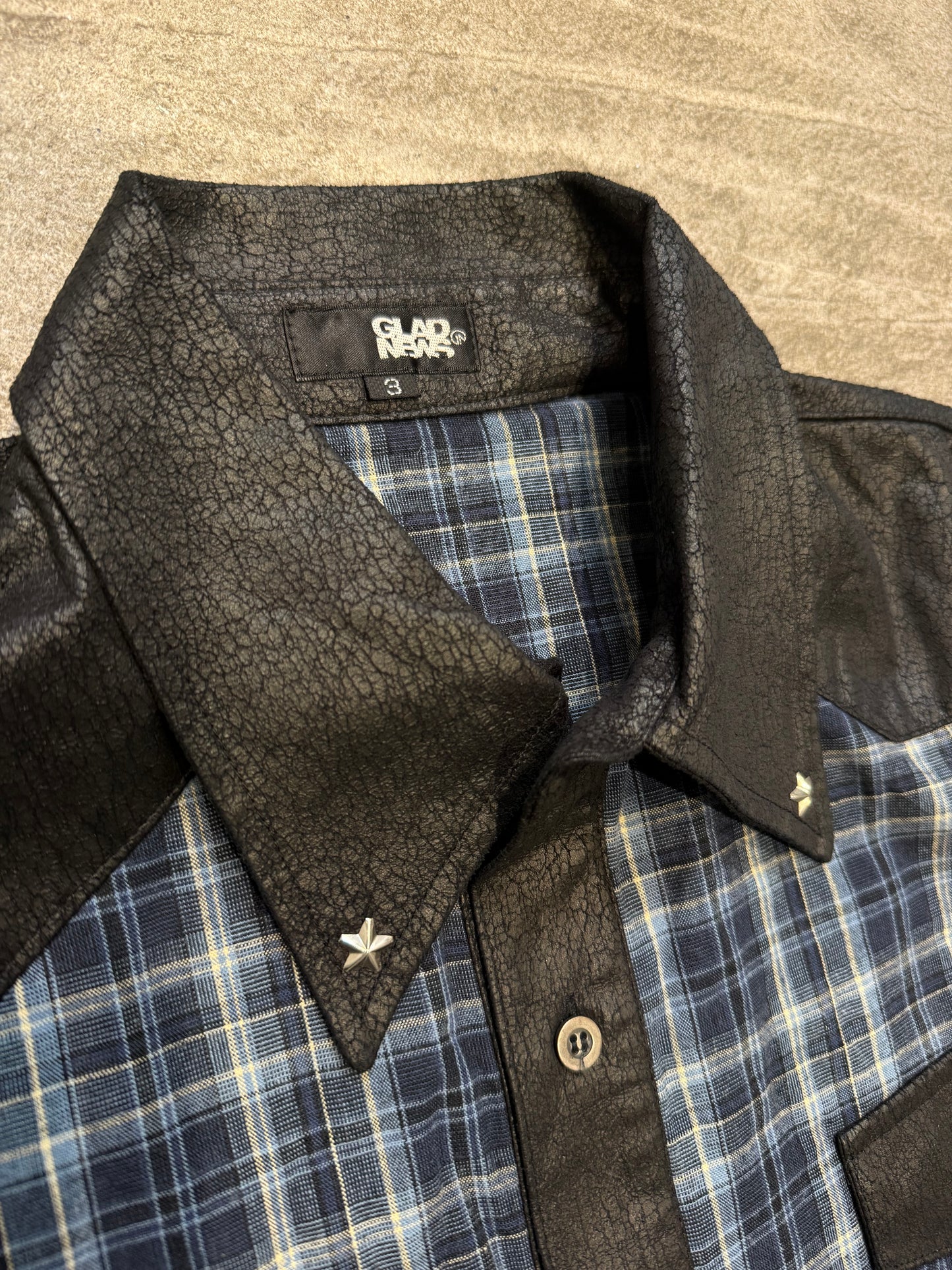 000’s Glad News Plaid Flannel (S)