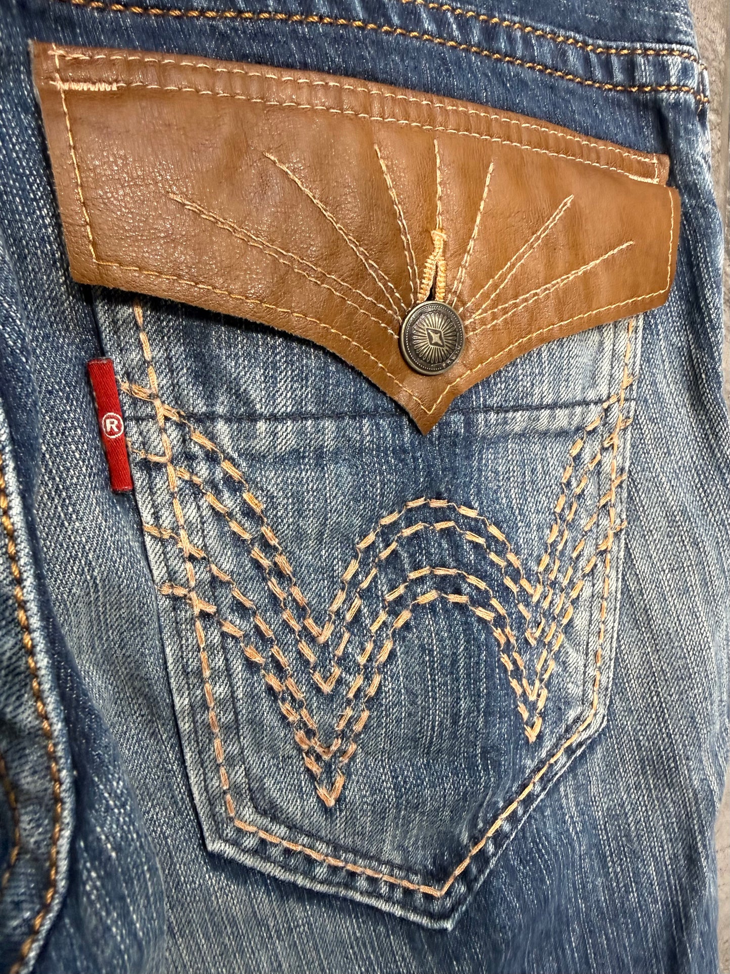 000’s Edwin Bootcut Jeans (32”)