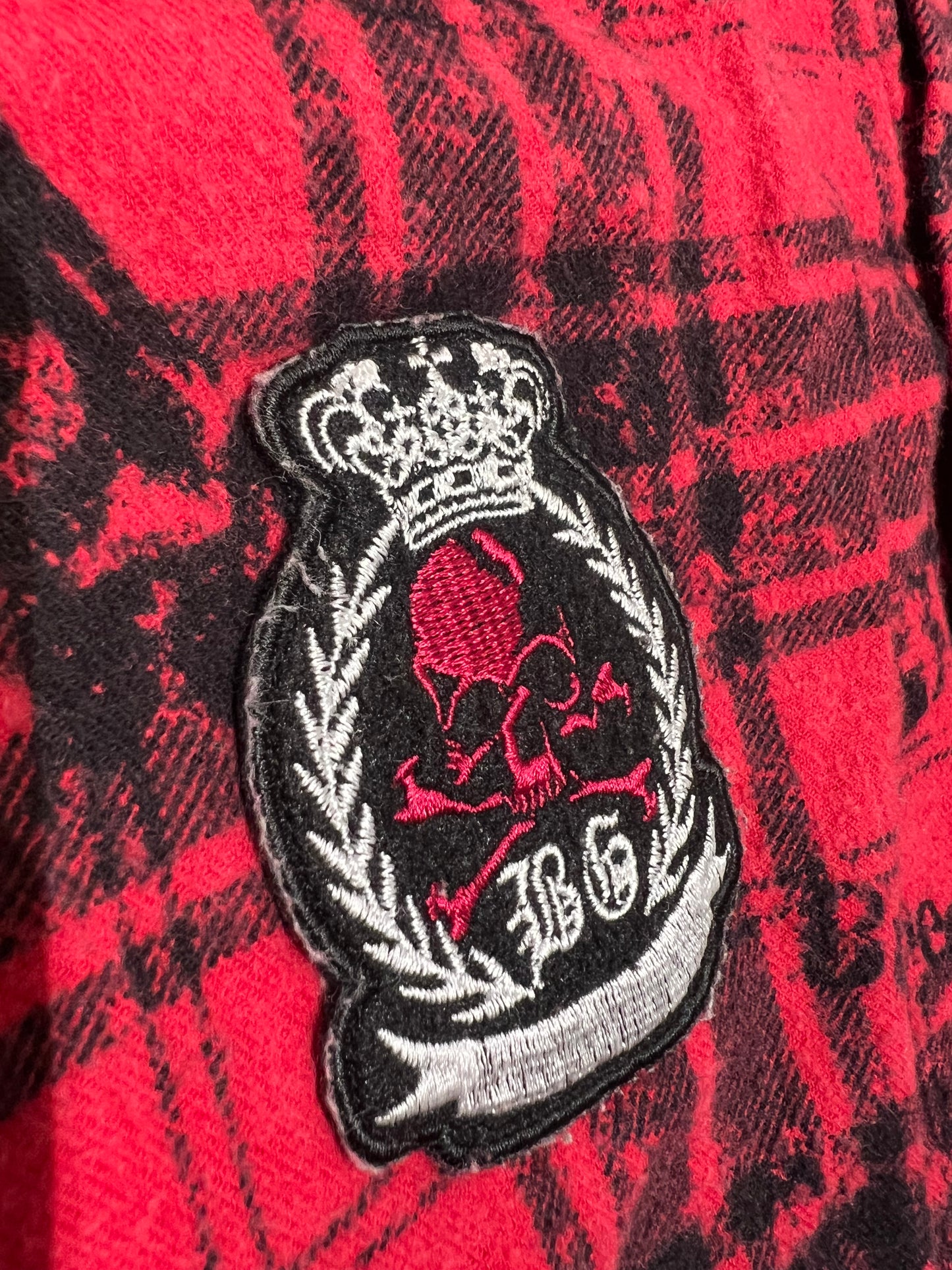 000’s Skull Checkered Flannel (L)