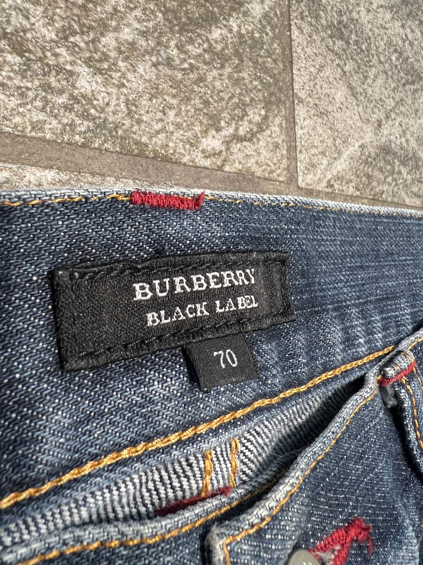 000’s Burberry Jeans (30”)