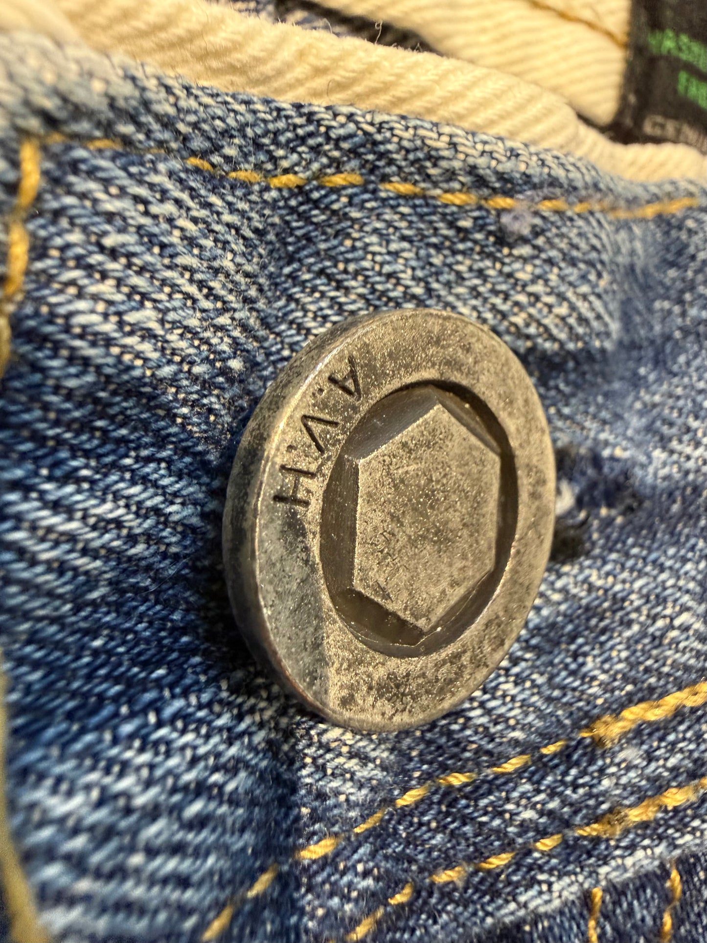000’s A.V.H Bootcut Jeans (32”)