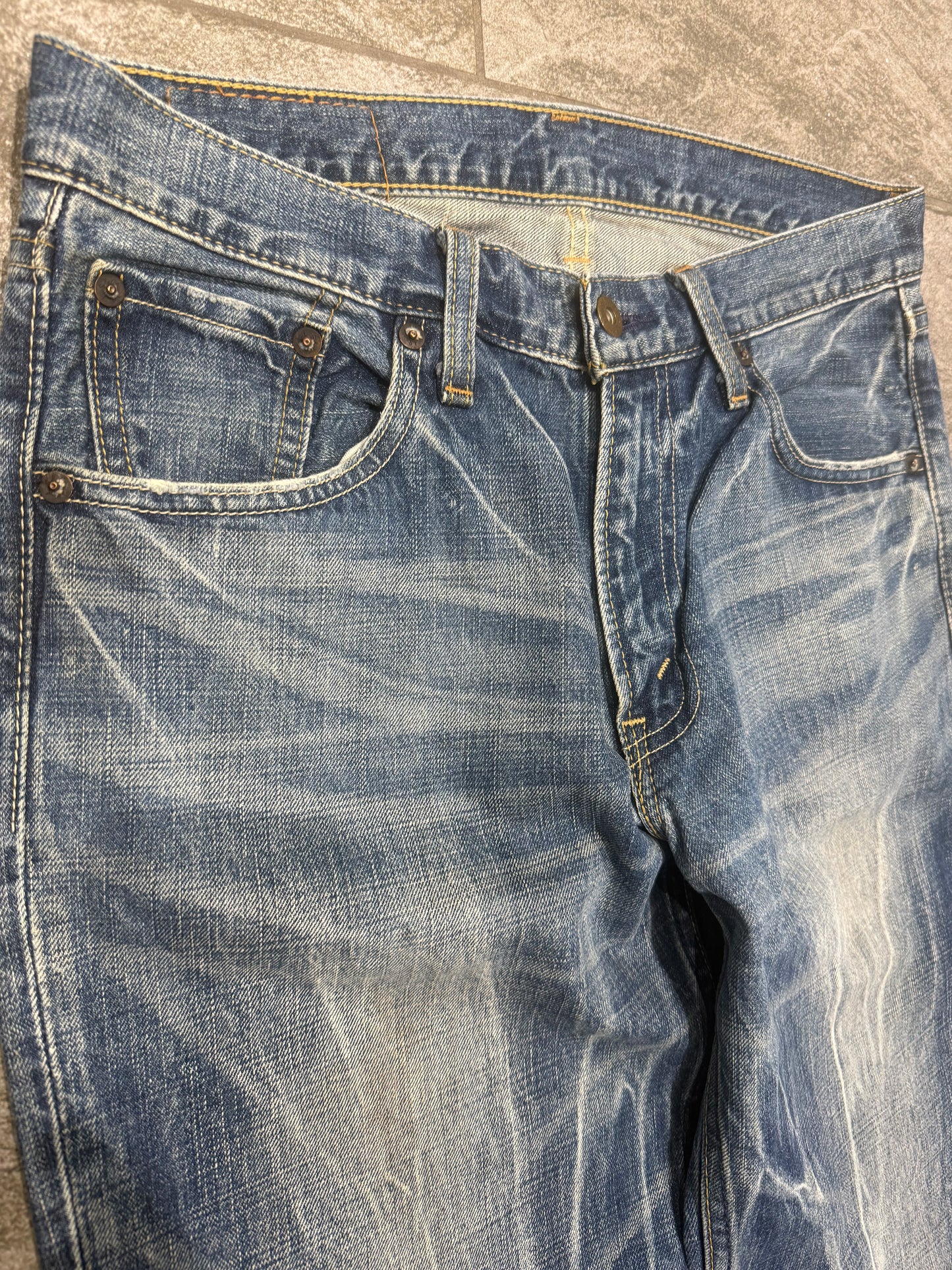 000’s Japanese Levi’s 502s (31”)