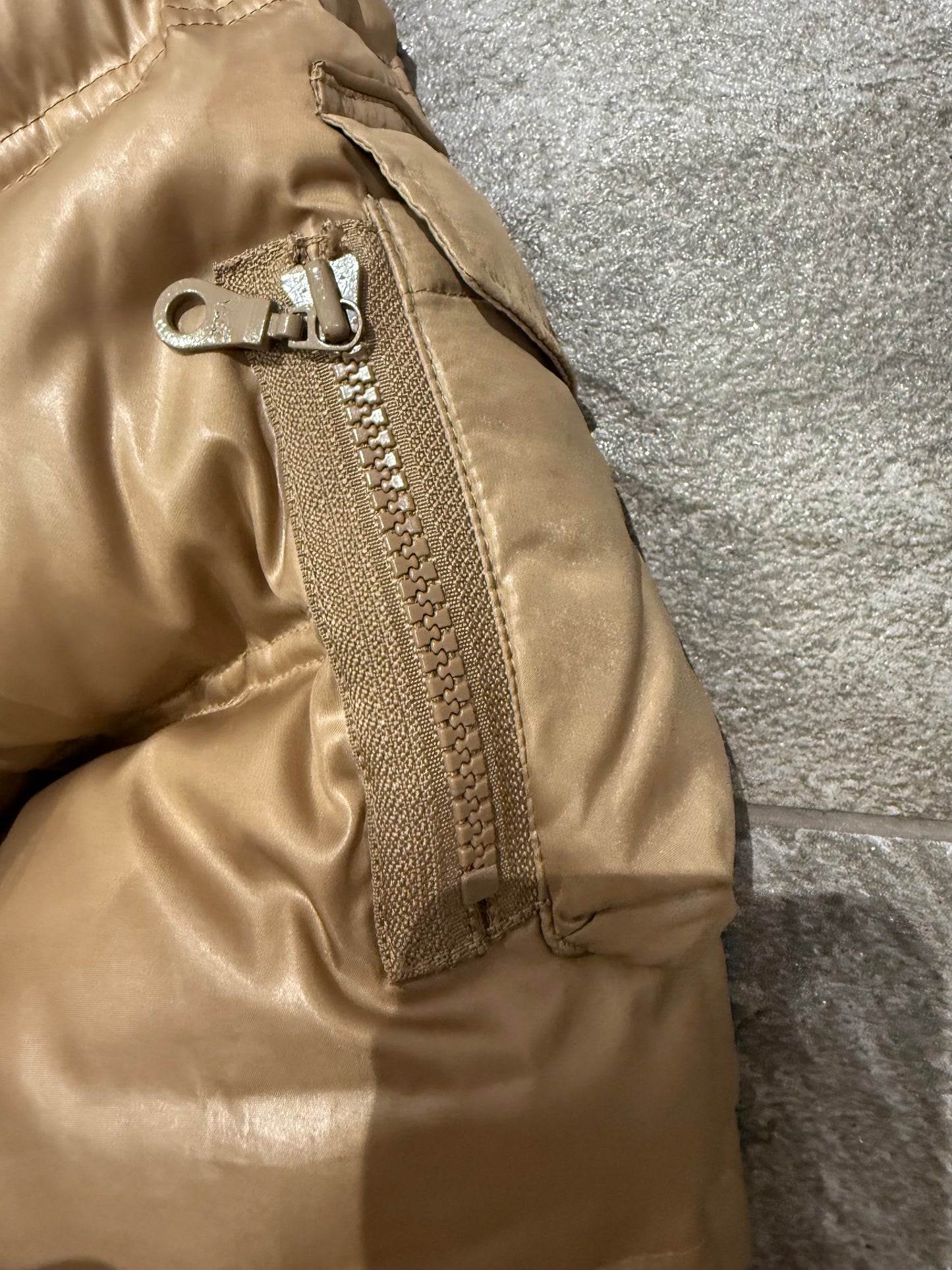 000’s Dry Stick Fur Puffer (S)