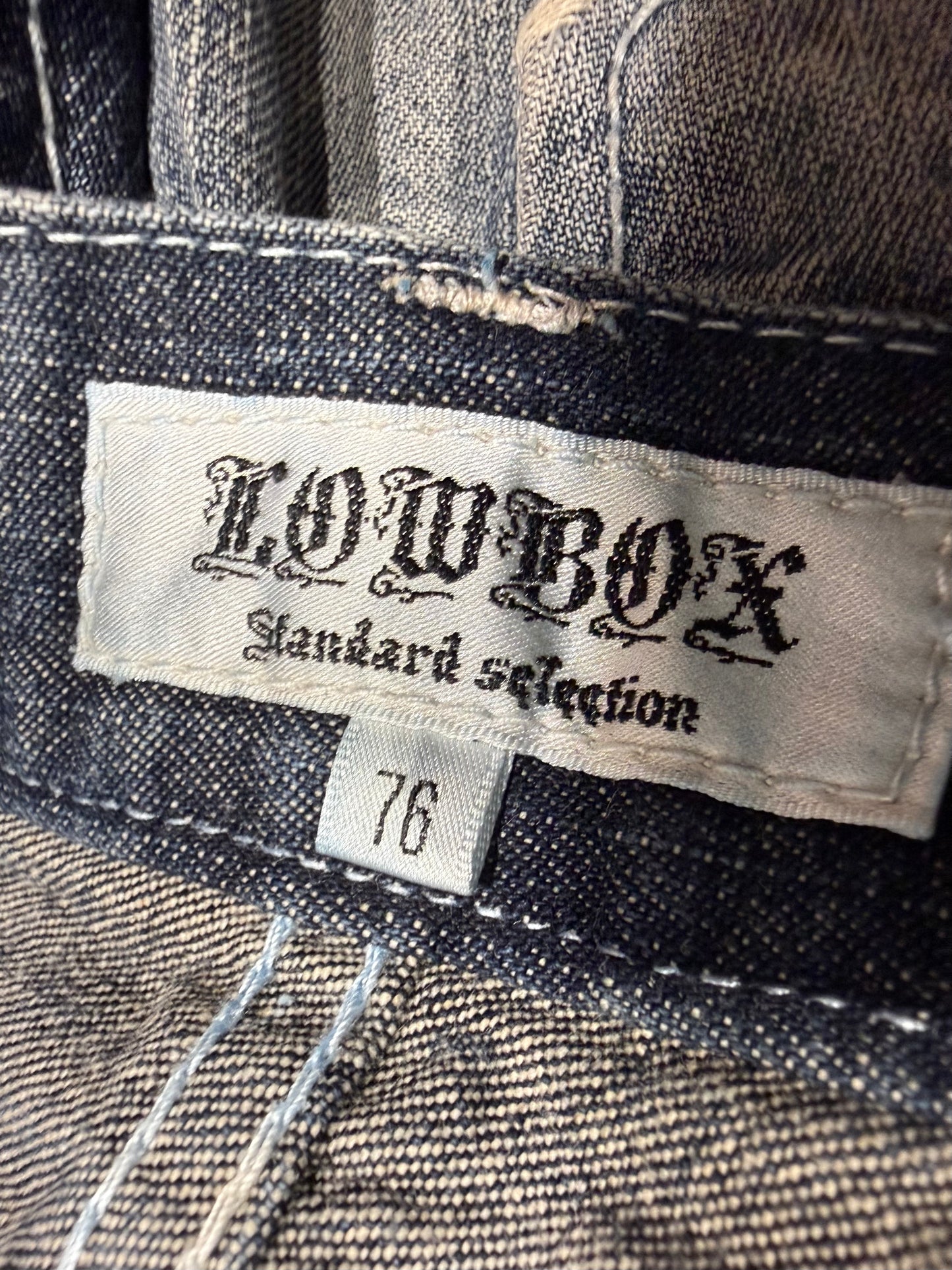 000’s Lowbox Jeans (29”)