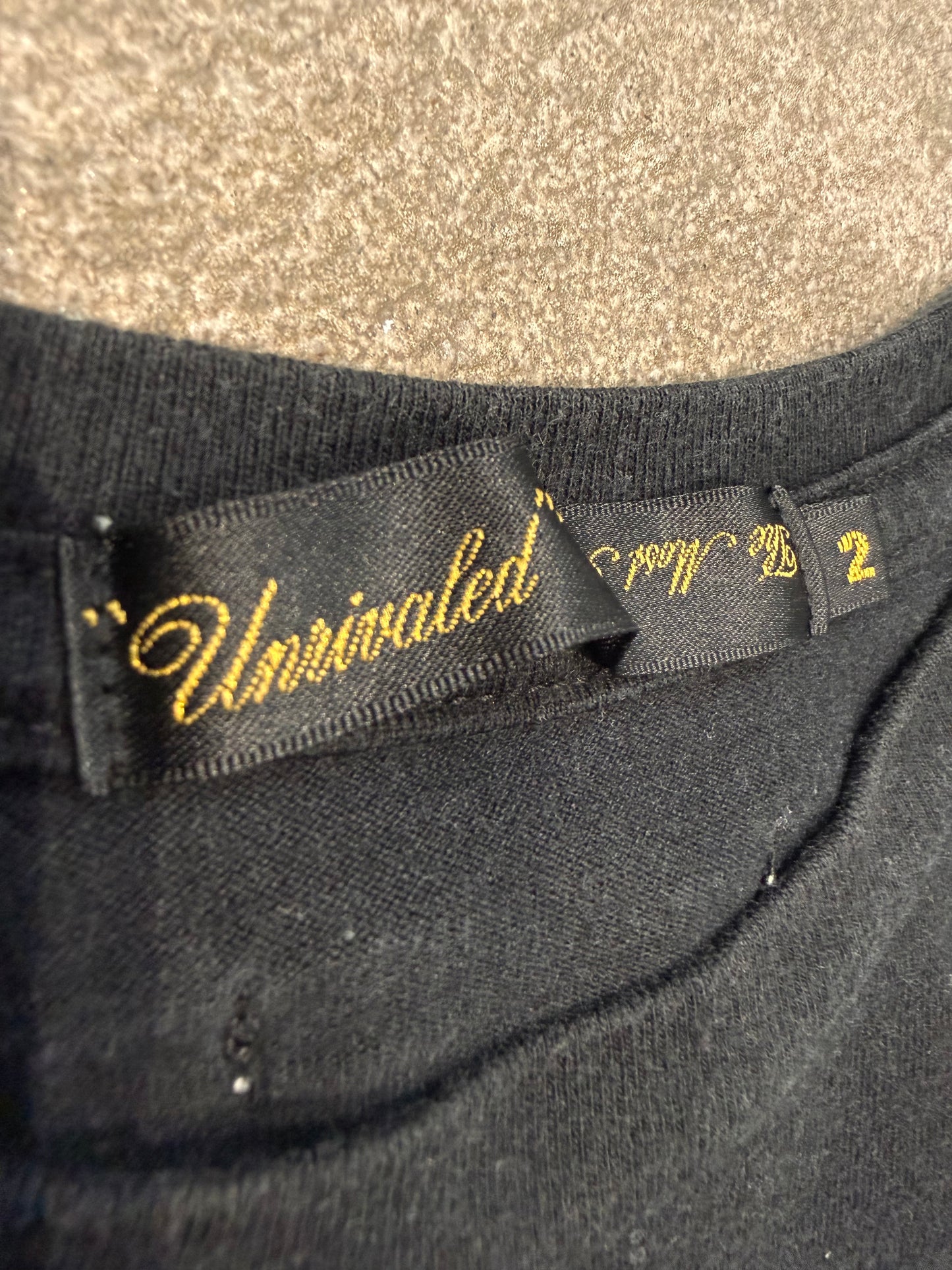000’s Unrivaled Skull and Cross Pocket Tee (S)