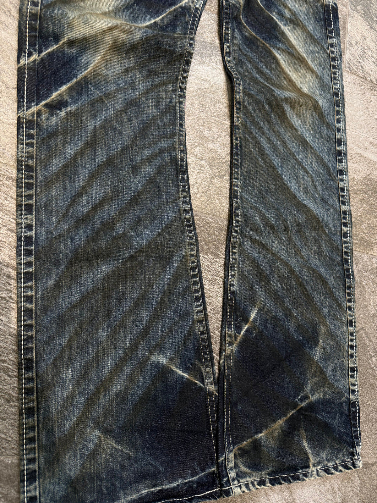 000’s Blueway Distressed Jeans (30”)