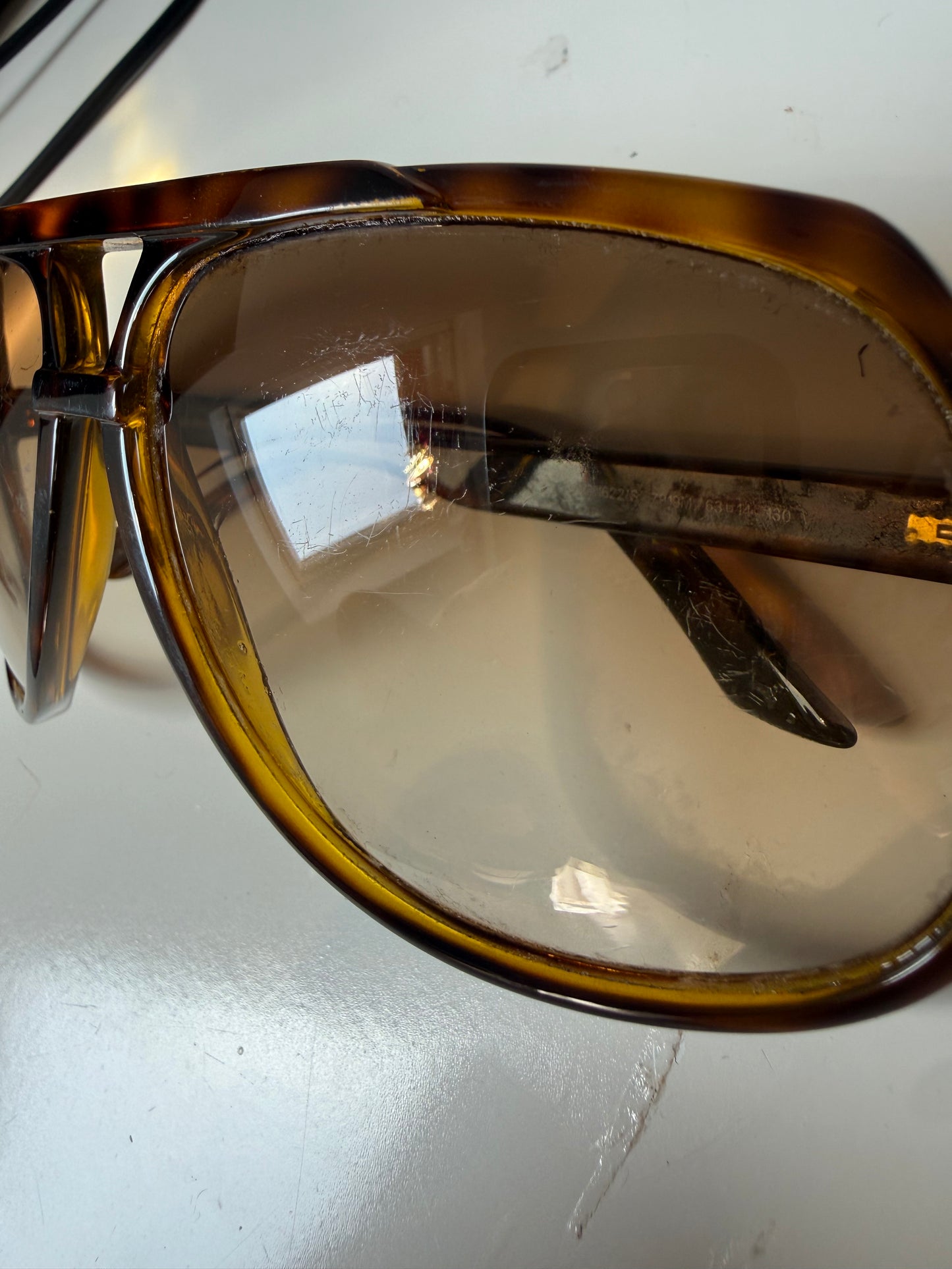 000’s Gucci Aviator Sunglasses