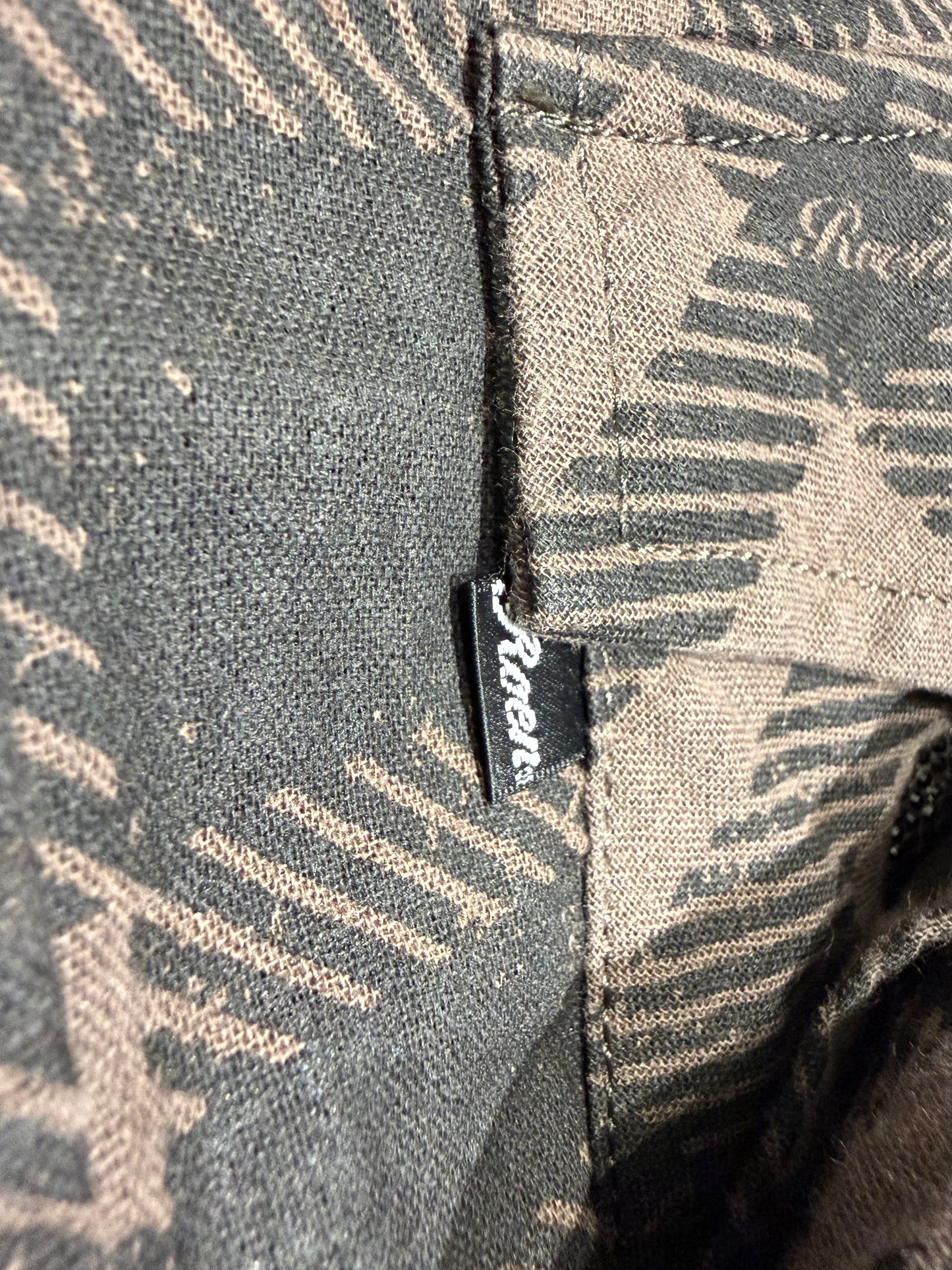 000’s Roen Skull Checkered Flannel (M)