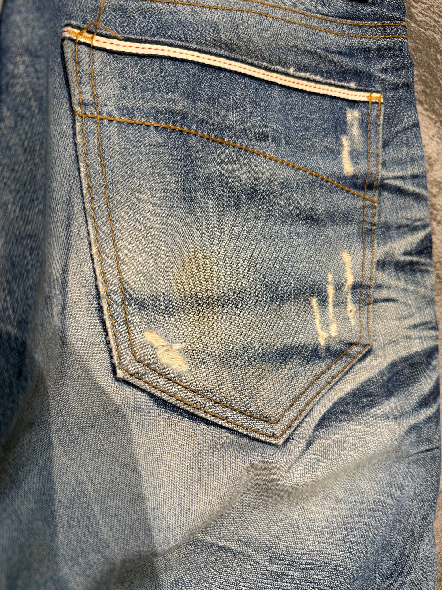000’s DPSR Distressed Bootcut Jeans (34”)