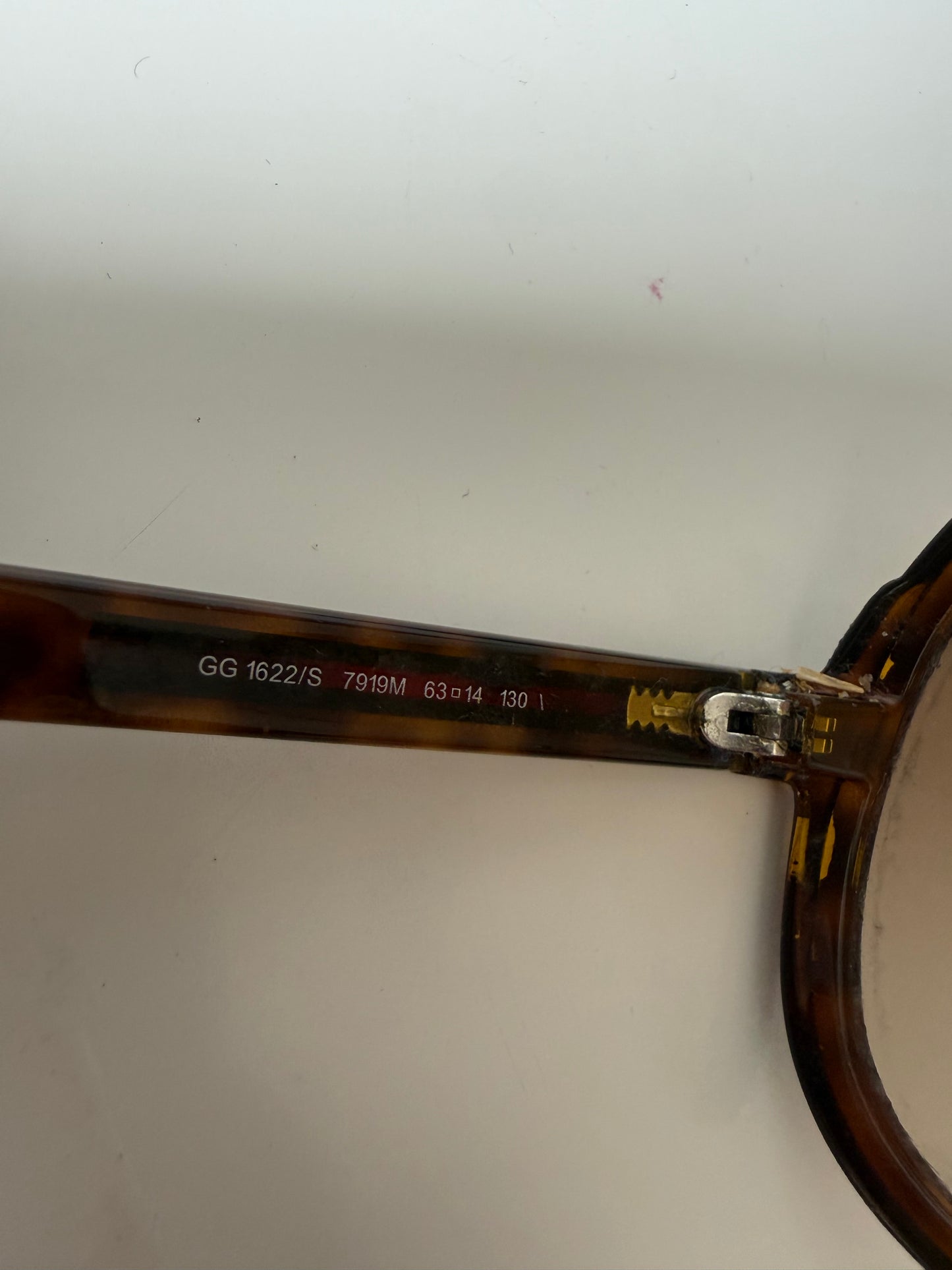 000’s Gucci Aviator Sunglasses