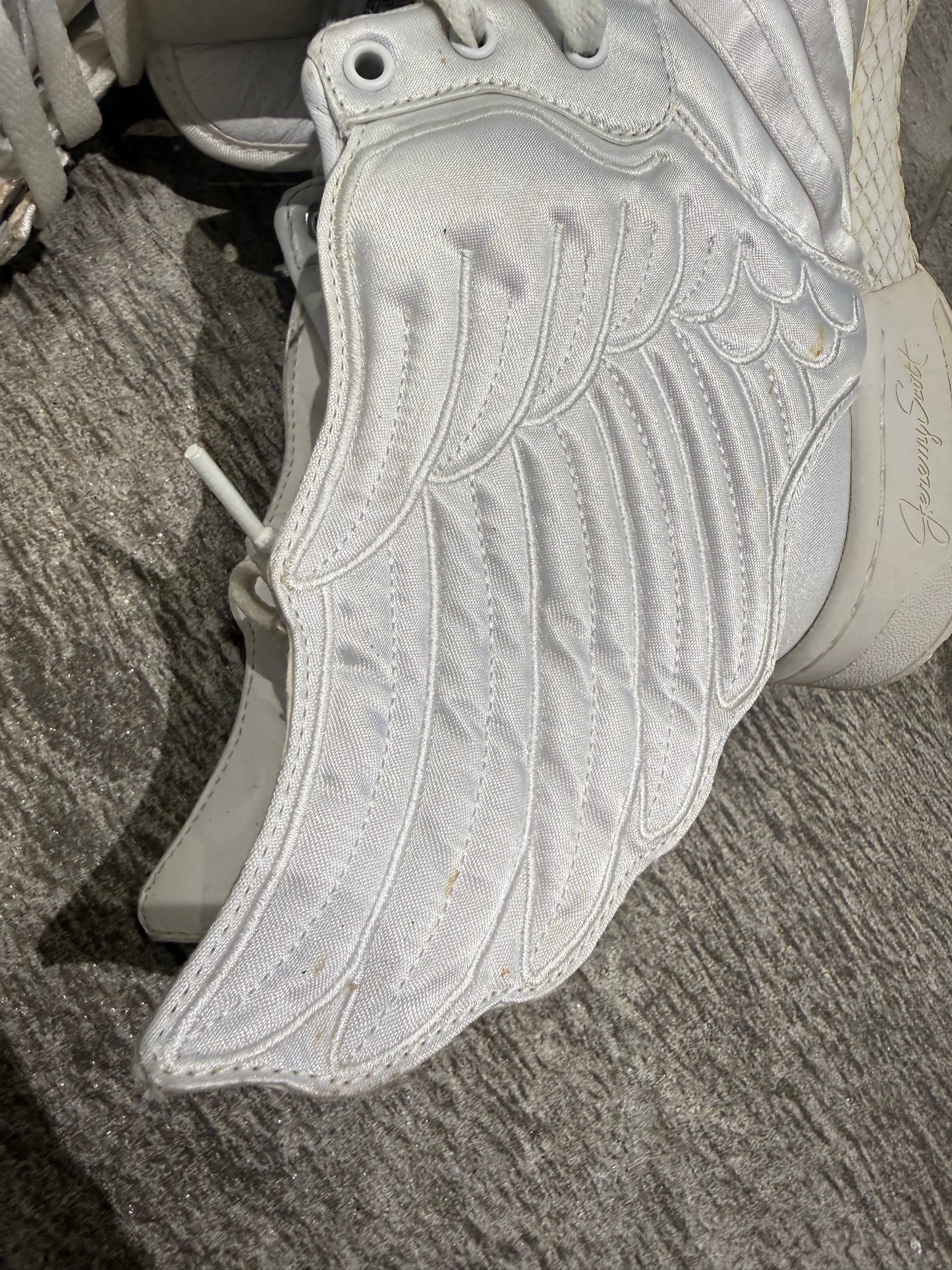 Jeremy Scott x Adidas Wings High Tops (UK 9.5 - EU 44)