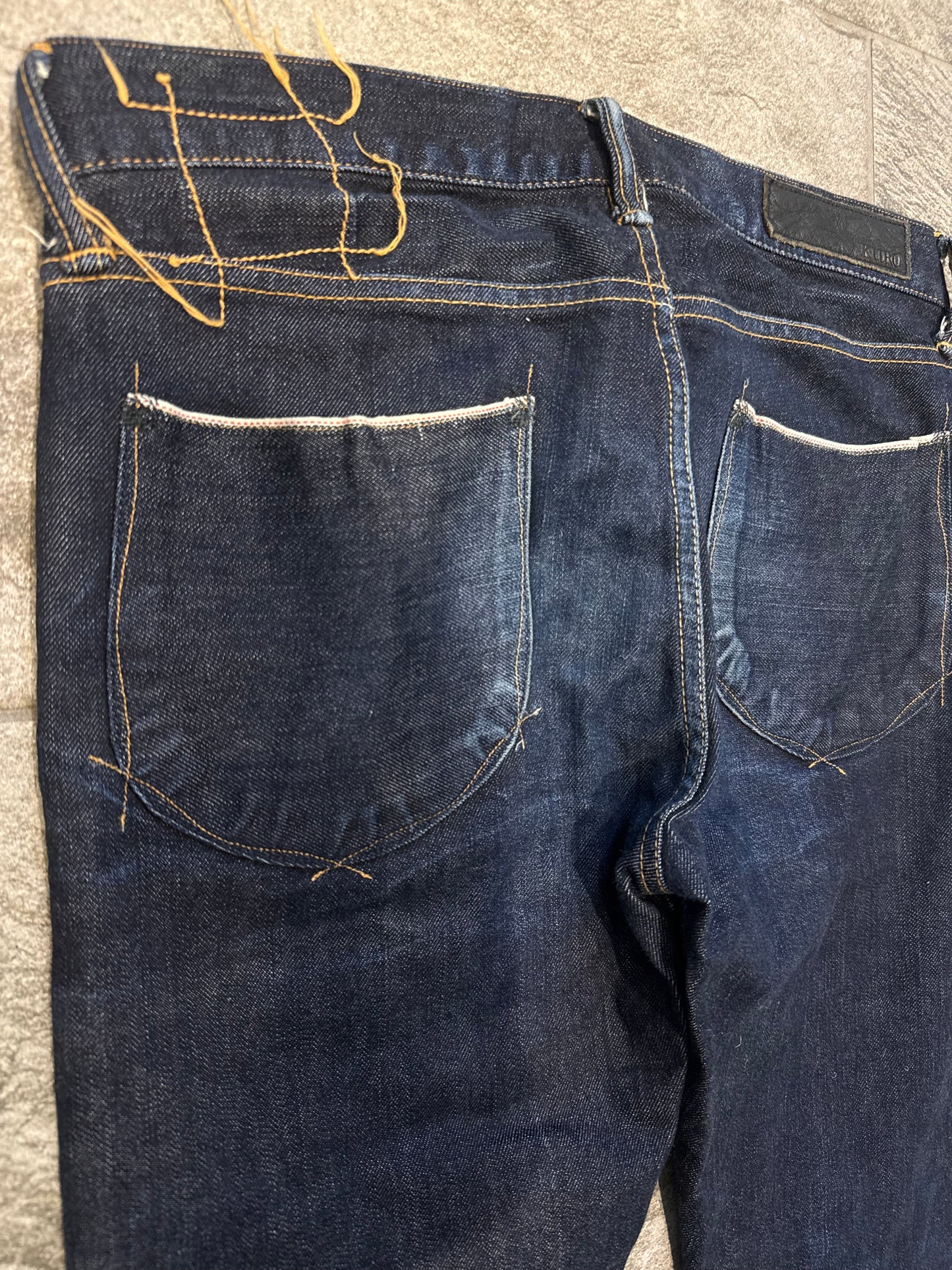 000’s Kuro Selvedge Jeans (31”)