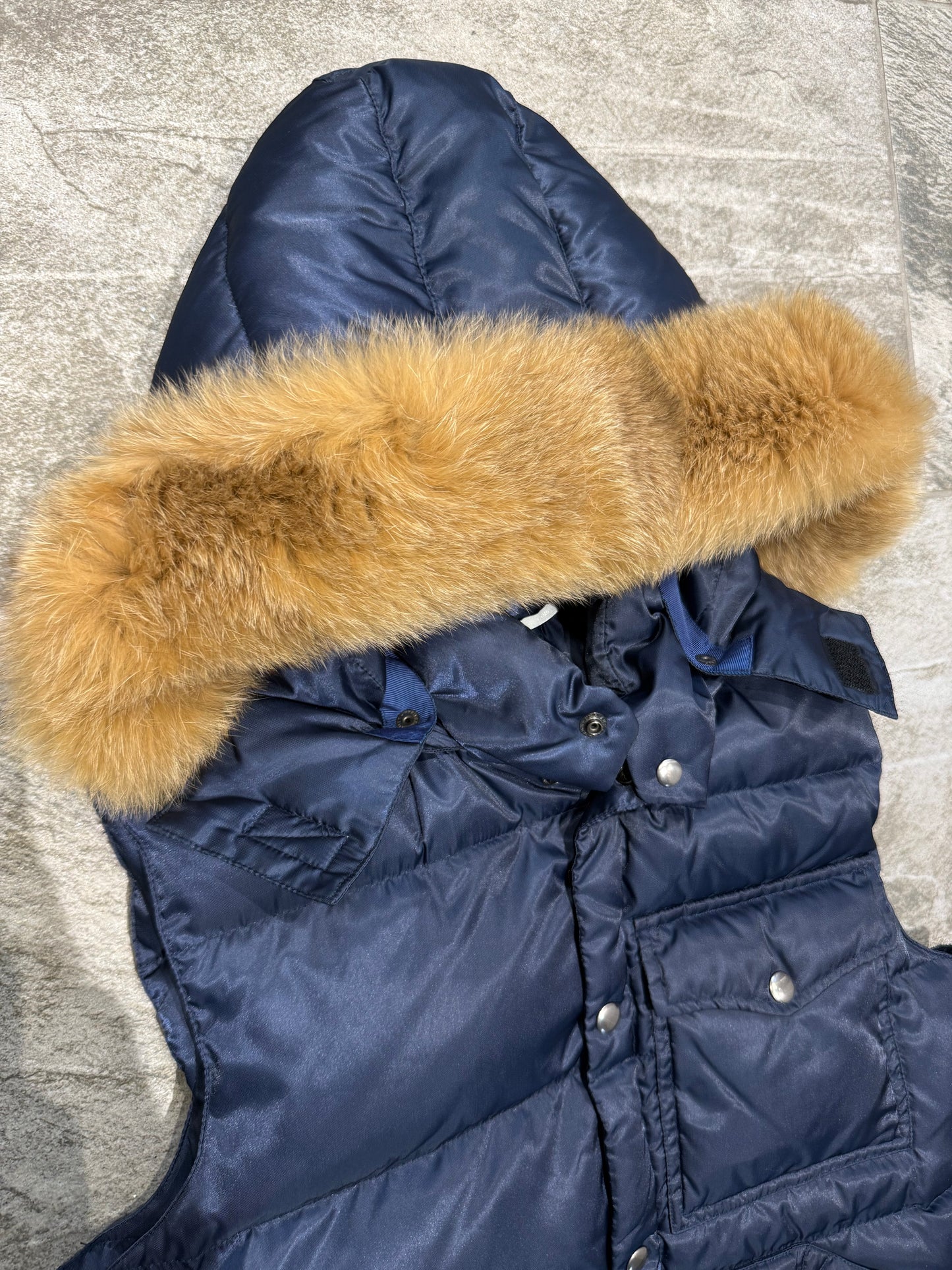 000’s Fox Fur Hood Gilet (S-M)