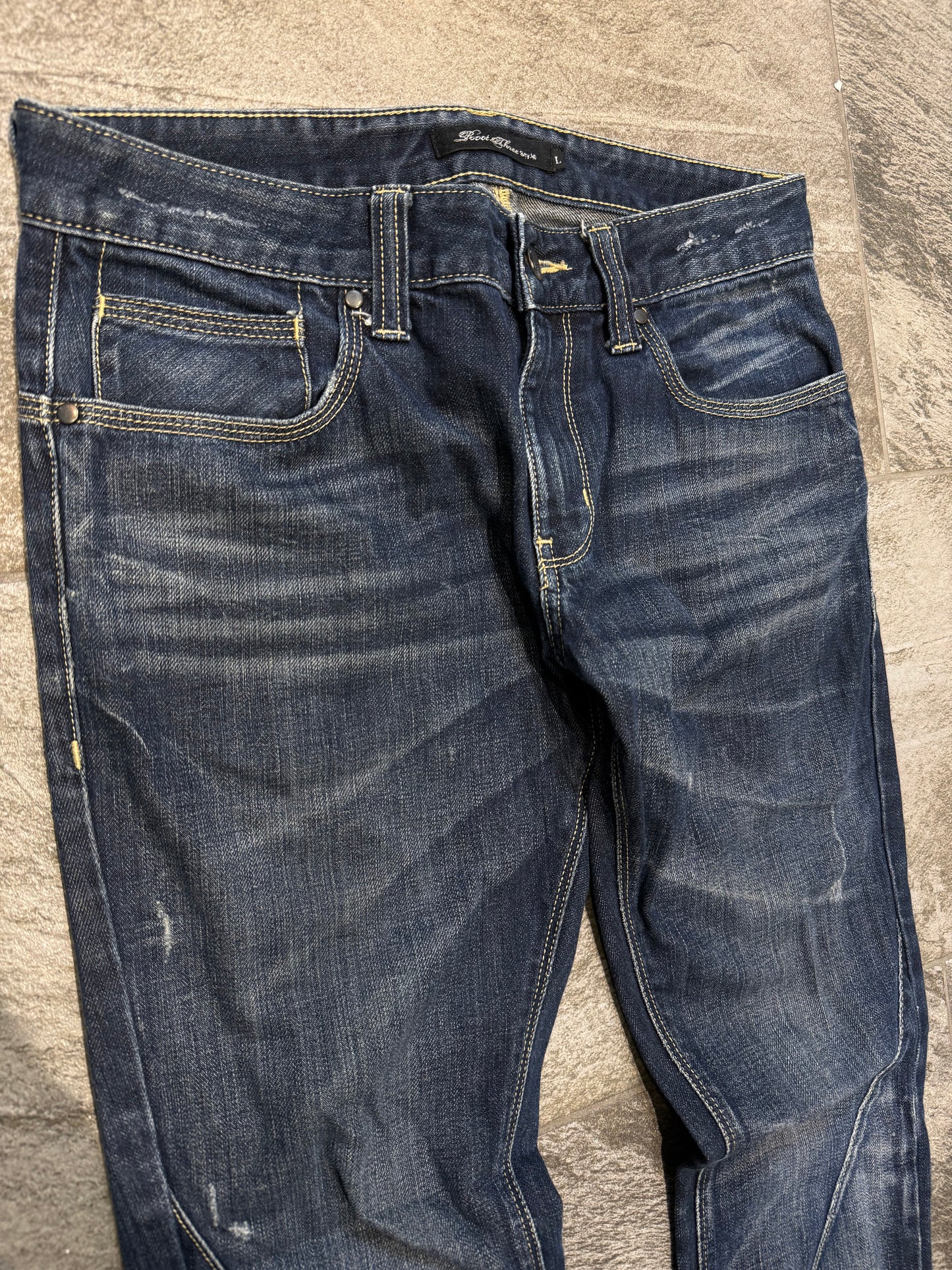 000’s Root Three Jeans (31”)