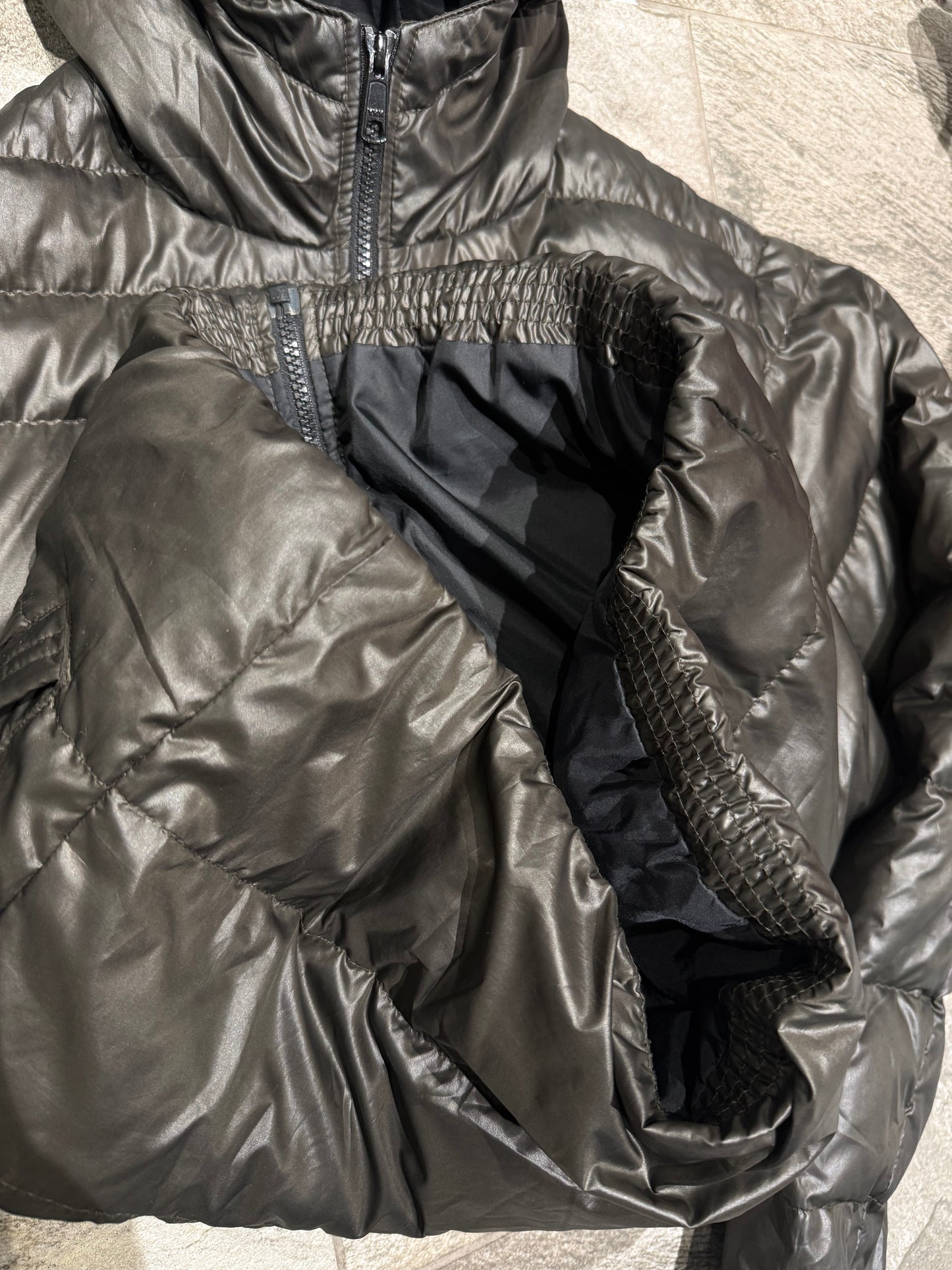 2010s Early release Uniqlo Puffer (M)
